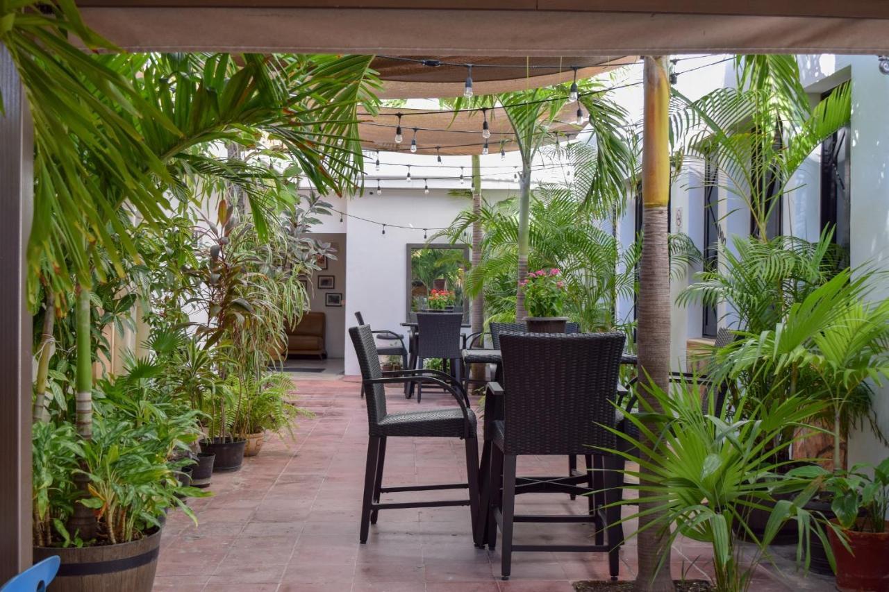 Hotel Bucaneros Исла Мухерес Екстериор снимка