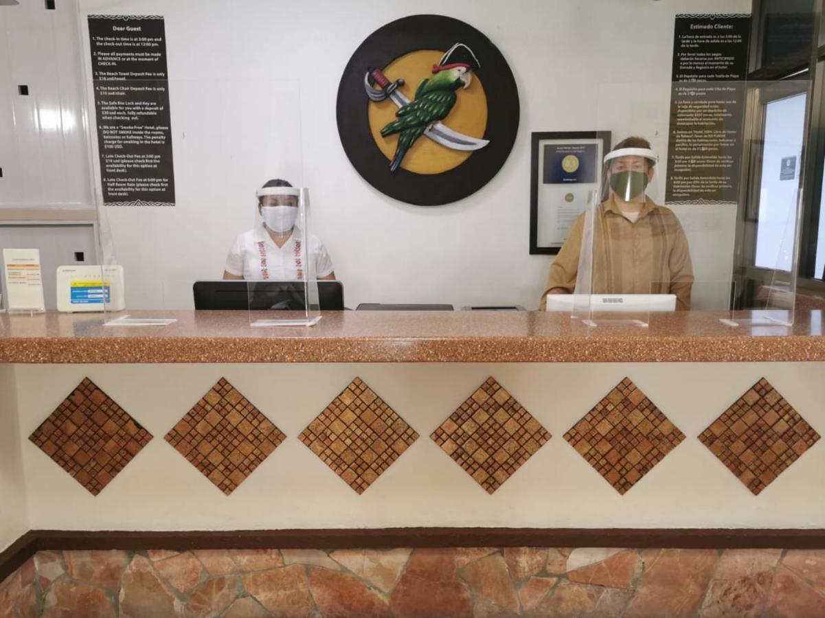 Hotel Bucaneros Исла Мухерес Екстериор снимка