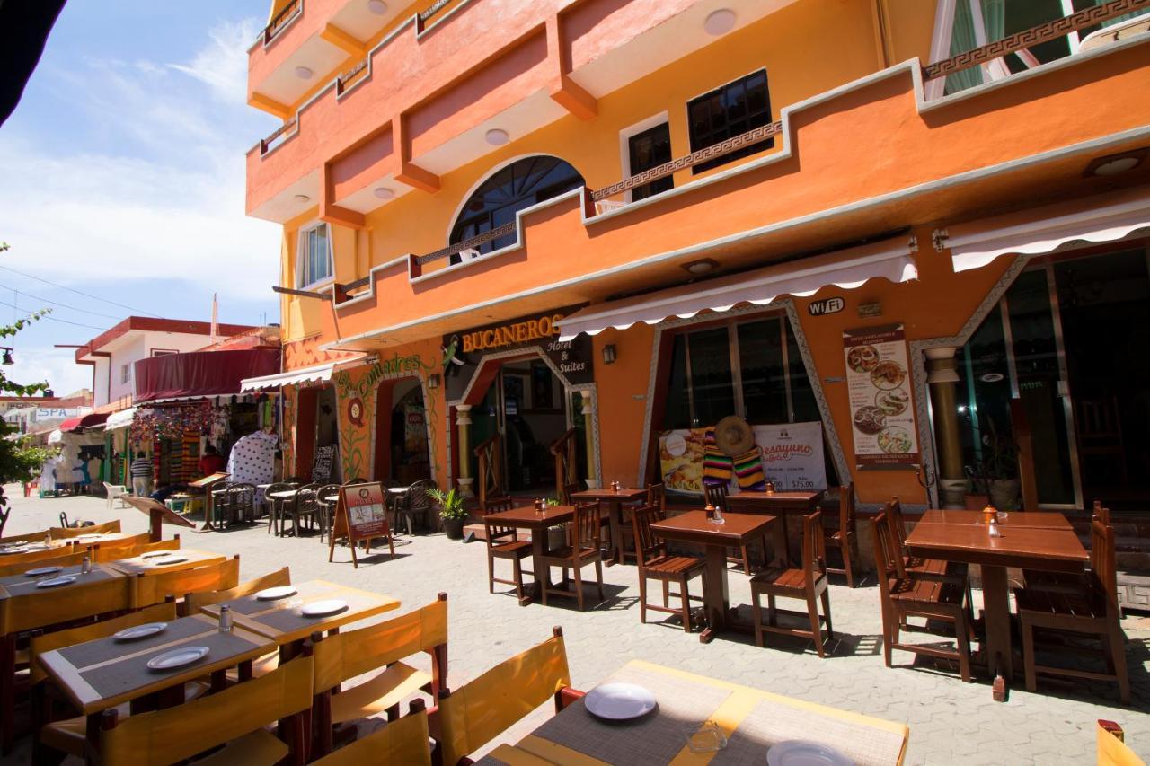 Hotel Bucaneros Исла Мухерес Екстериор снимка