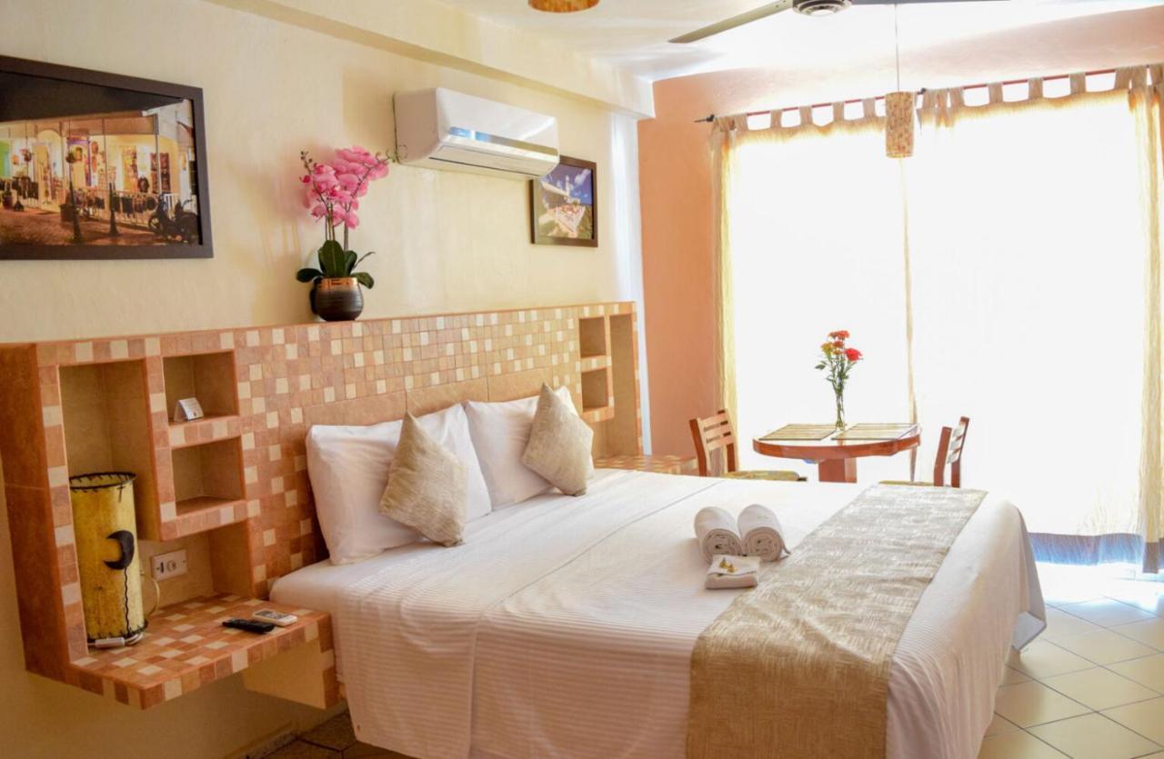 Hotel Bucaneros Исла Мухерес Екстериор снимка