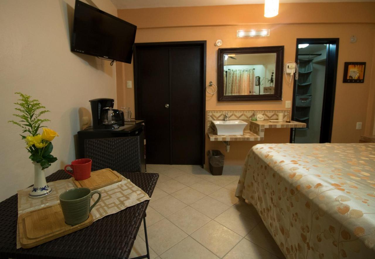 Hotel Bucaneros Исла Мухерес Екстериор снимка