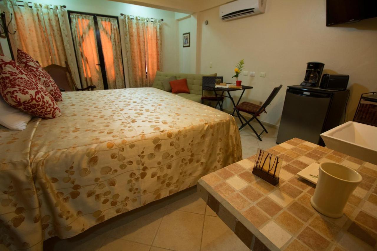 Hotel Bucaneros Исла Мухерес Екстериор снимка