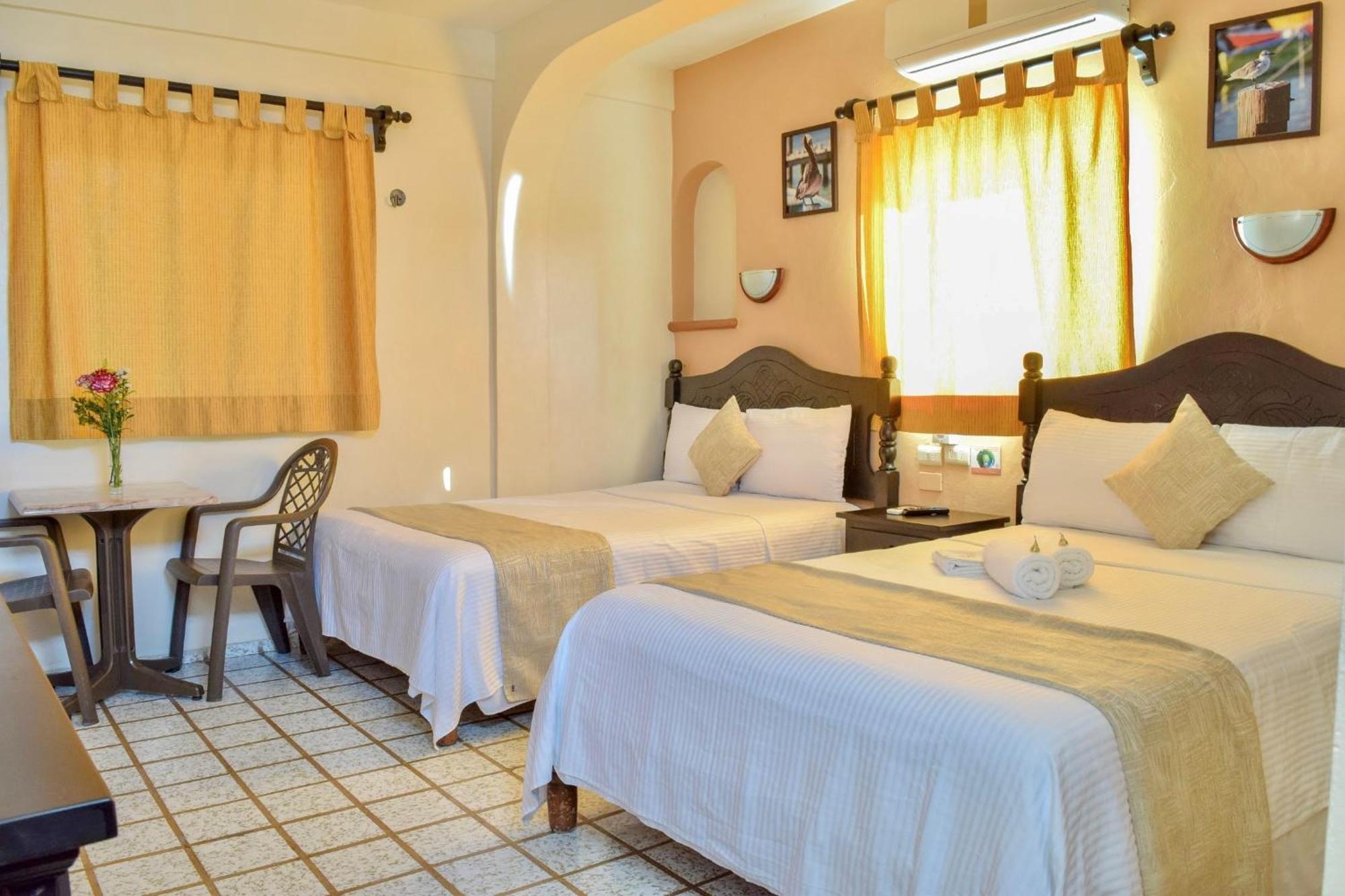 Hotel Bucaneros Исла Мухерес Екстериор снимка