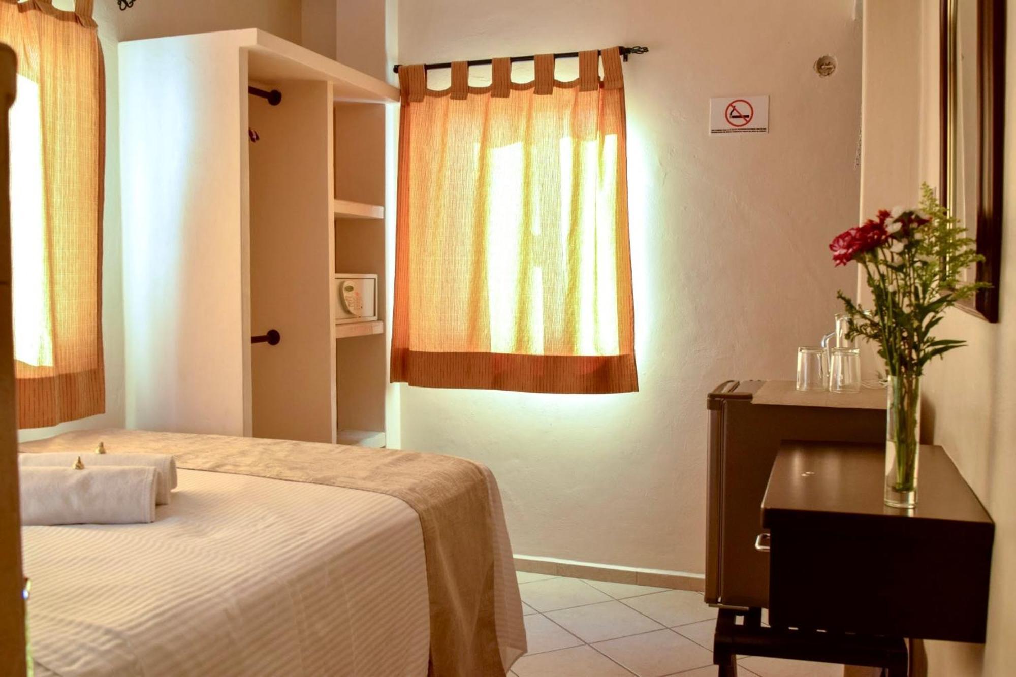 Hotel Bucaneros Исла Мухерес Екстериор снимка